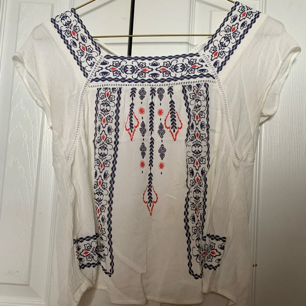White, Blue, & Red Peasant Top - Picture 1 of 4